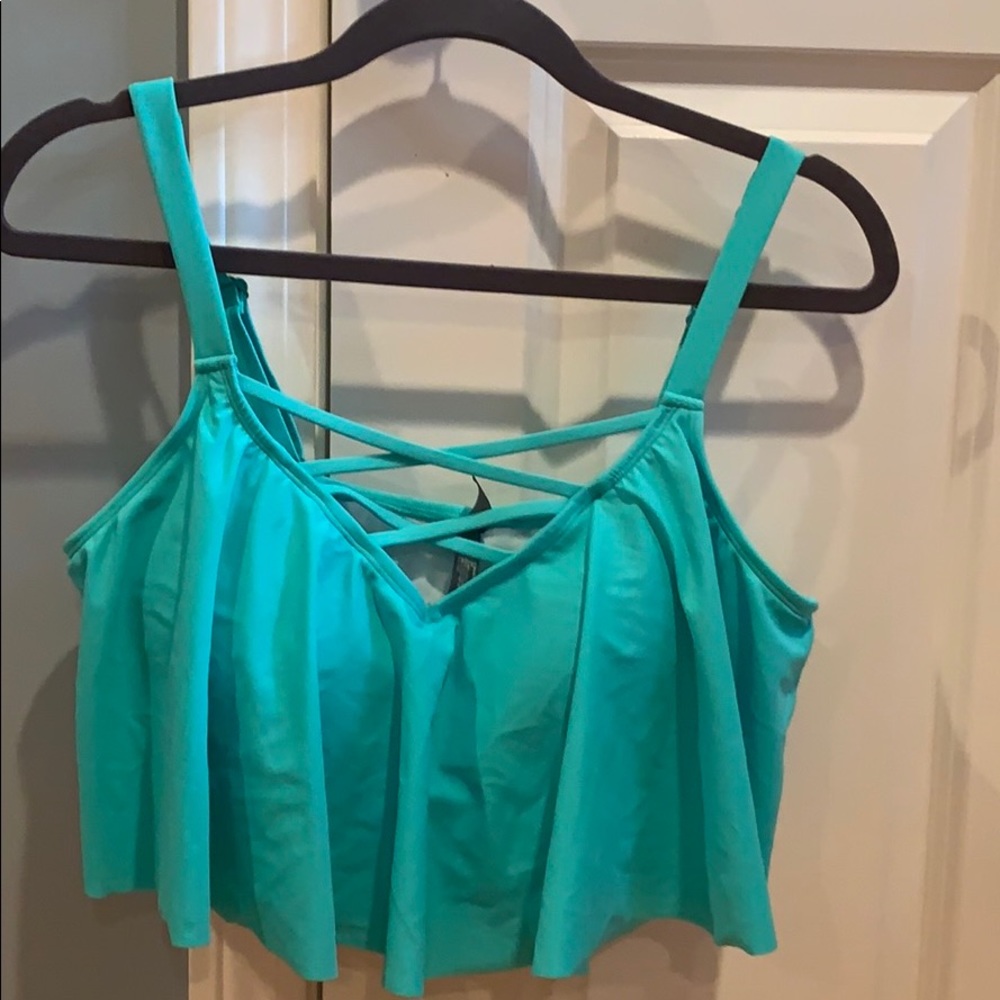 Torrid Wireless Flounce Bikini Top Sz 1